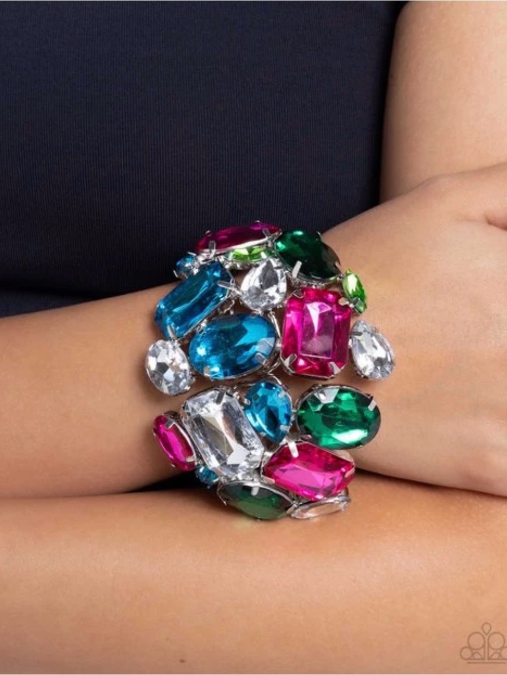 Paparazzi Bracelet ~ Chic Coronation - Bracelet